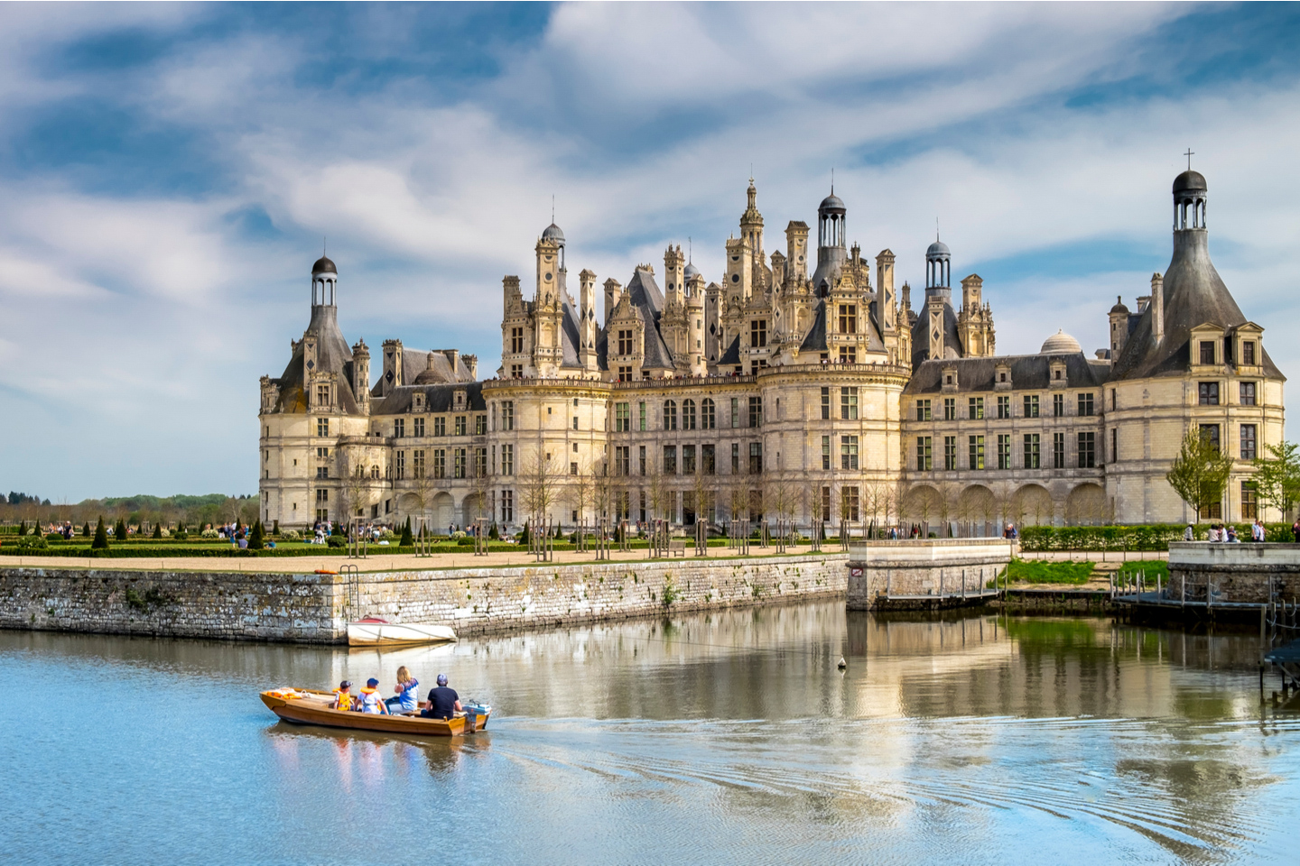 http://France's%20Most%20Stunning%20Chateaux%20Shutterstock%201421455484